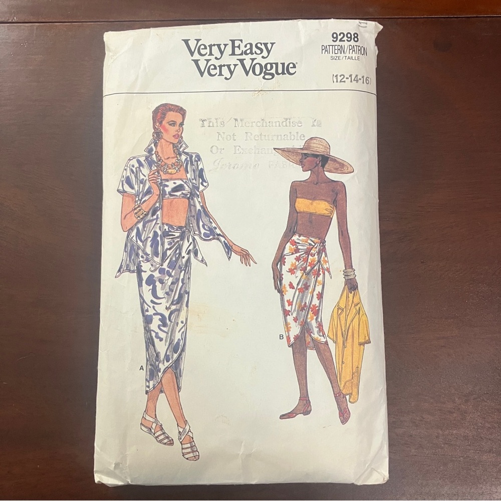 Vintage 1985 Very Easy Very Vogue 9298 Resort / Beach Shirt, Skirt, & Bra Size 1